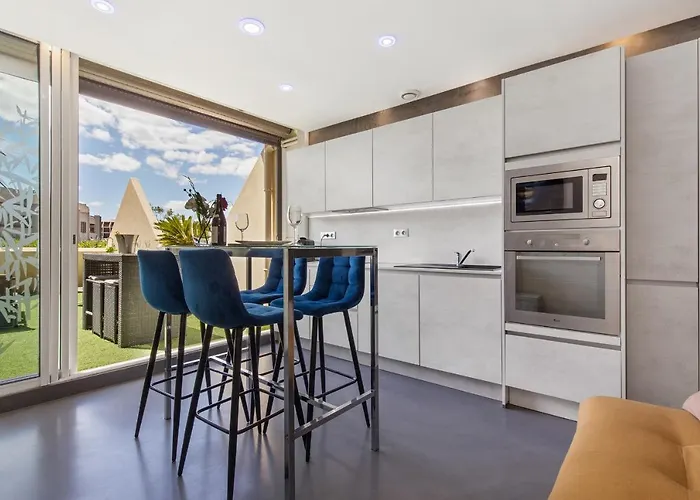 Sex And The Heliopolis